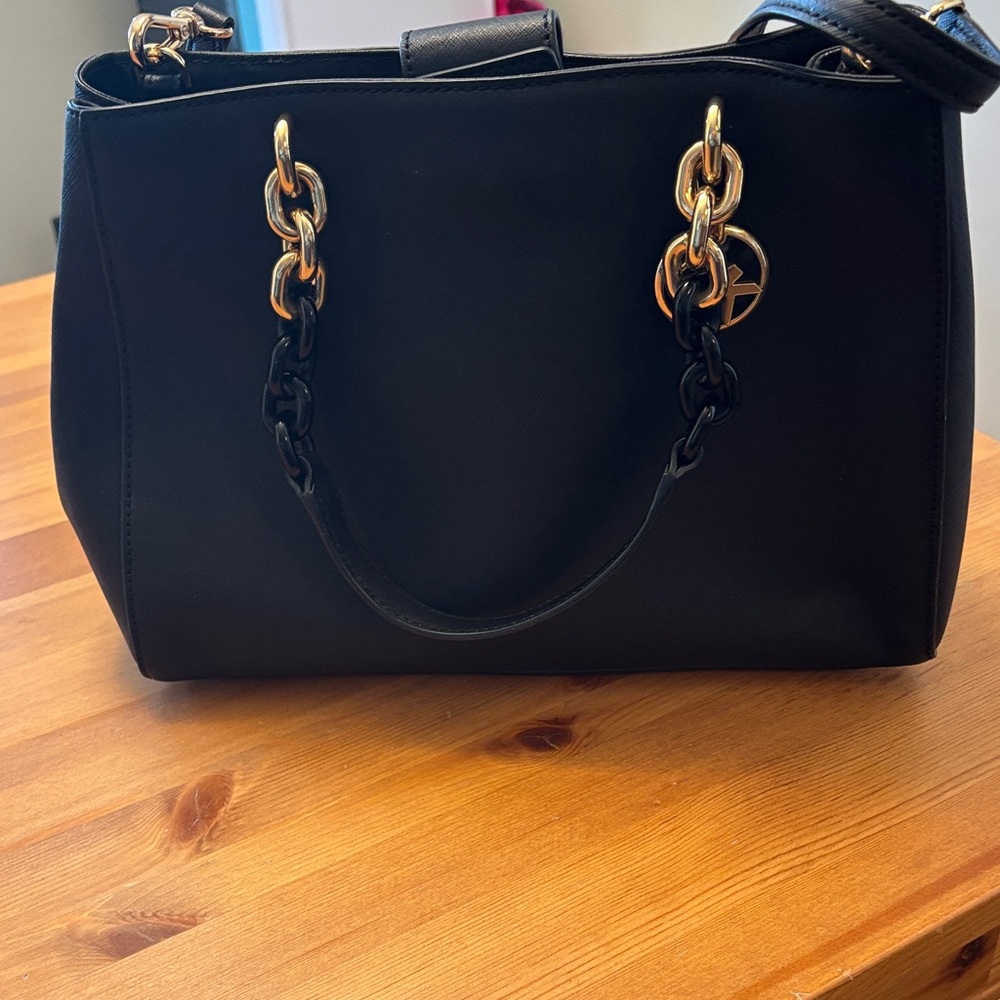 Black Women's Chain-Handle Tote Bag
